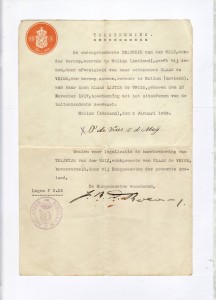 Schriftelijke toestemming van de moeder van Klaas S. de Vries, gegeven in januari 1936 aan haar 18-jarige zoon Klaas S. de Vries om te mogen varen bij de koopvaardij. Dit i.v.m. de afwezigheid van de vader die ook zeeman is. (foto 2 januari 1936)